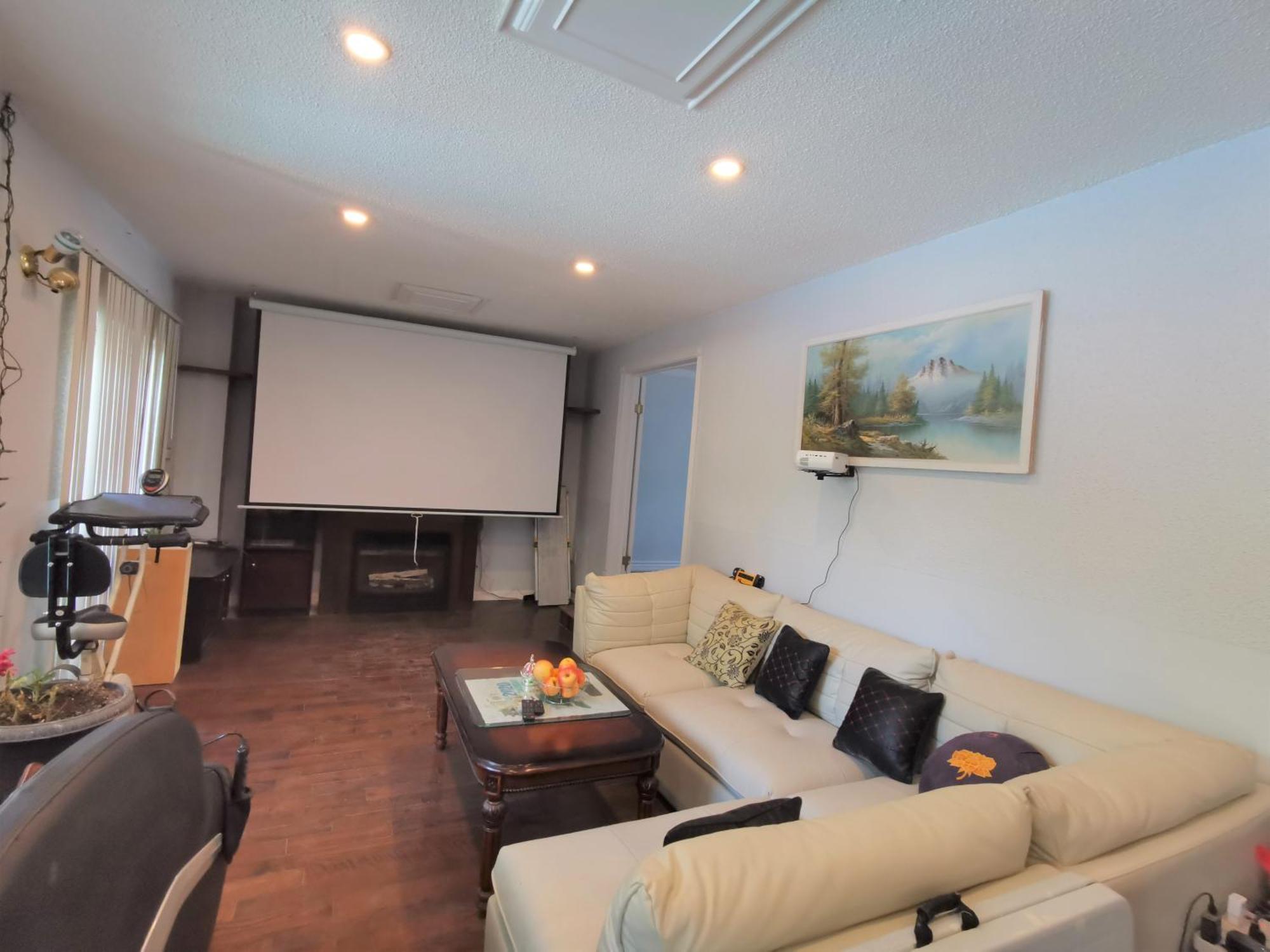 トロントCozy And Quiet House With Swimming Poolアパートメント エクステリア 写真